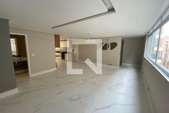 Sala de apartamento para alugar com 3 quartos, 138m² em Consolação, São Paulo