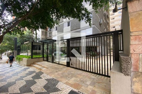 Fachada de apartamento para alugar com 3 quartos, 138m² em Consolação, São Paulo
