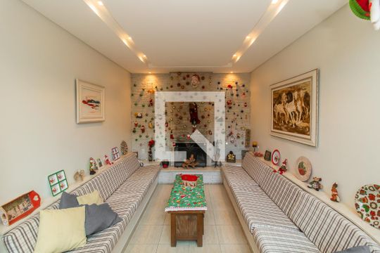 Sala de casa à venda com 4 quartos, 400m² em Cidade Patriarca, São Paulo