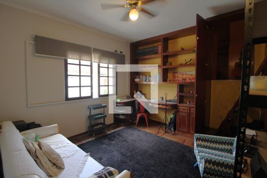 Suíte 1 de casa à venda com 4 quartos, 360m² em Jardim Marajoara, São Paulo