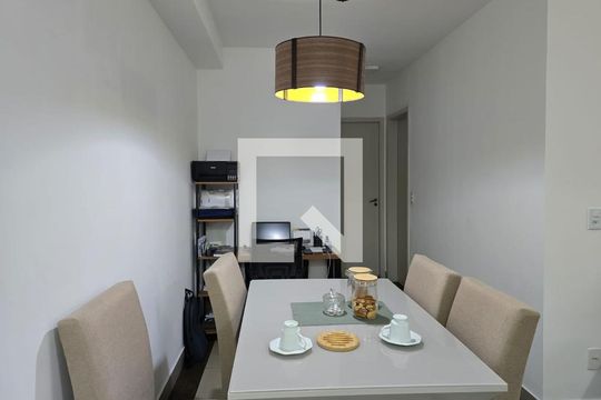Sala de apartamento para alugar com 2 quartos, 63m² em Jardim Flor da Montanha, Guarulhos