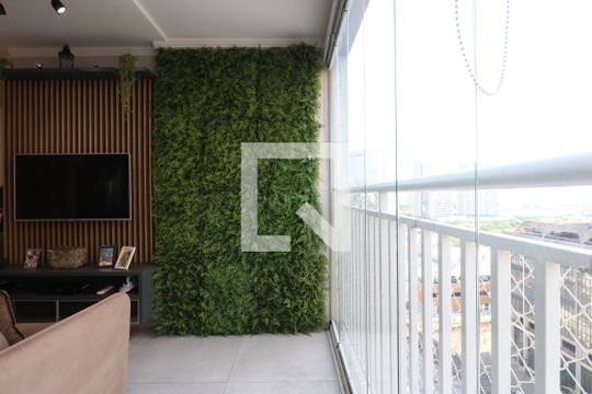 Varanda de apartamento para alugar com 2 quartos, 43m² em Parque Industrial Tomas Edson, São Paulo