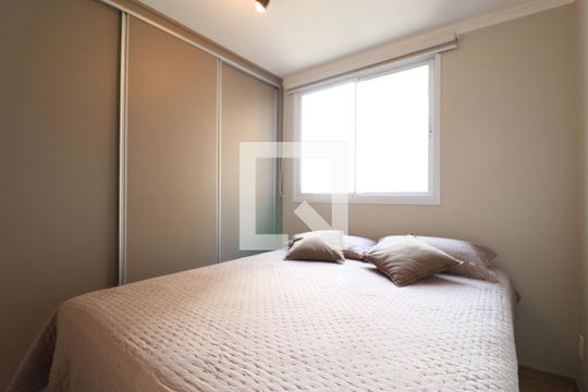 Quarto 1 de apartamento para alugar com 2 quartos, 43m² em Parque Industrial Tomas Edson, São Paulo