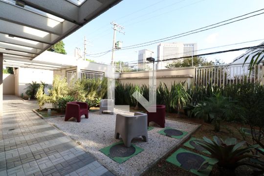 Área comum de apartamento para alugar com 2 quartos, 43m² em Parque Industrial Tomas Edson, São Paulo