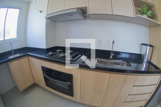 Cozinha de apartamento para alugar com 2 quartos, 36m² em Vila Butantã, São Paulo