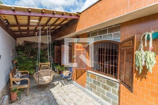 Entrada - Garagem de casa à venda com 3 quartos, 149m² em Cinquentenario, Belo Horizonte