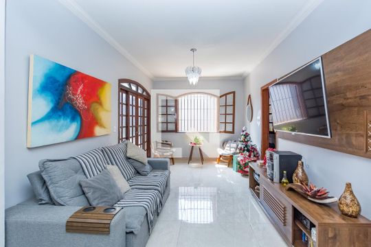 Sala de casa à venda com 3 quartos, 149m² em Cinquentenario, Belo Horizonte