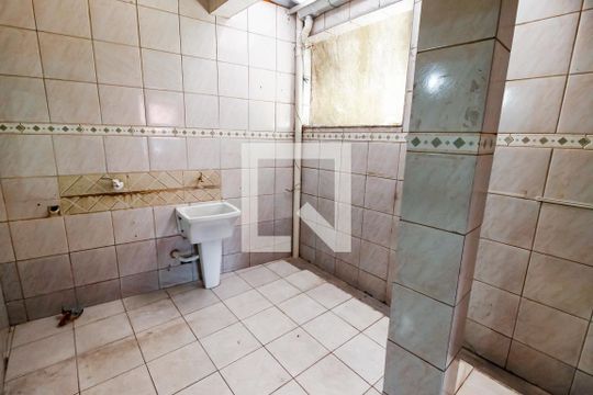 Área de Serviço de casa à venda com 4 quartos, 160m² em Jardim Irapua, Taboão da Serra