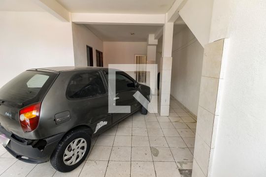 Garagem de casa à venda com 4 quartos, 160m² em Jardim Irapua, Taboão da Serra