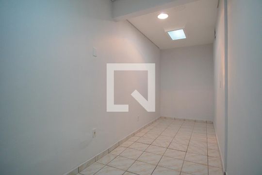 Sala de casa para alugar com 6 quartos, 280m² em Bela Vista, Porto Alegre
