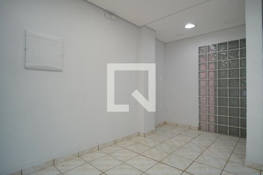 Casa para alugar com 6 quartos, 280m² em Bela Vista, Porto Alegre