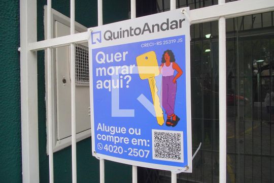 Fachada de casa para alugar com 6 quartos, 280m² em Bela Vista, Porto Alegre