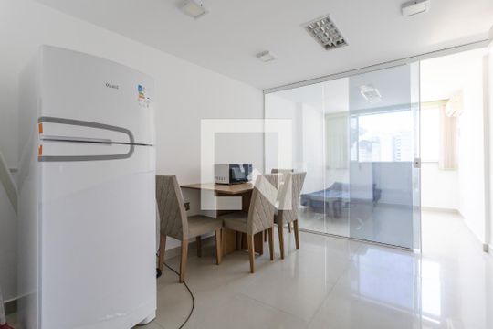 Studio de kitnet/studio para alugar com 1 quarto, 30m² em Centro, Rio de Janeiro