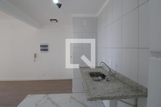 Cozinha de apartamento para alugar com 2 quartos, 52m² em Jardim Santa Fe, Sorocaba