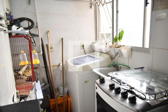 Área de Serviço de apartamento para alugar com 2 quartos, 40m² em Campo Grande, Rio de Janeiro