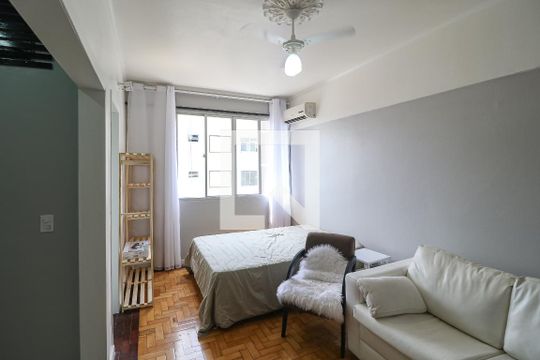 Apartamento para alugar com 1 quarto, 30m² em Farroupilha, Porto Alegre