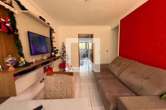 Sala de casa de condomínio para alugar com 3 quartos, 108m² em Xangri-lá, Contagem