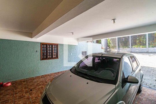 Garagem de casa de condomínio à venda com 3 quartos, 190m² em Jardim das Vertentes, São Paulo
