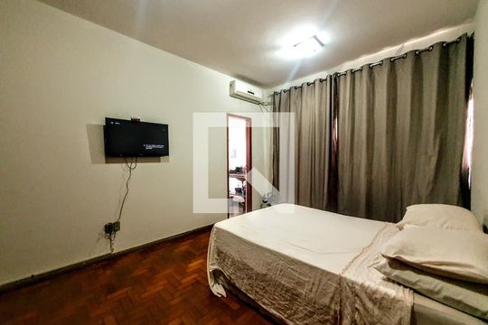 Quarto de casa à venda com 4 quartos, 150m² em Colégio Batista, Belo Horizonte