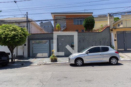 Fachada de casa para alugar com 3 quartos, 540m² em Parque Boturussu, São Paulo