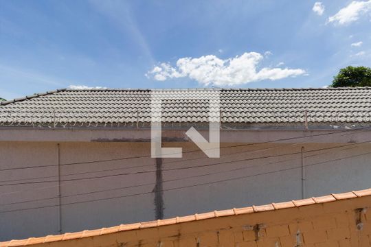 Vista Quarto 1 de casa para alugar com 3 quartos, 540m² em Parque Boturussu, São Paulo