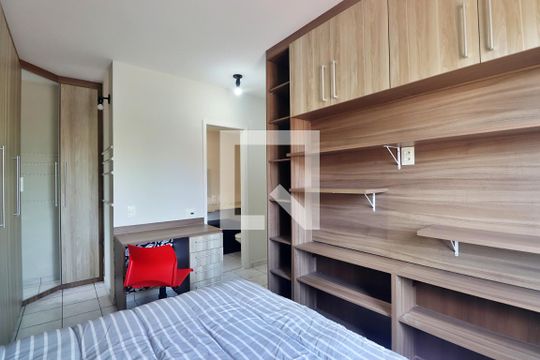 Suíte - Quarto 1 de apartamento à venda com 3 quartos, 95m² em Vila São Pedro, Santo André