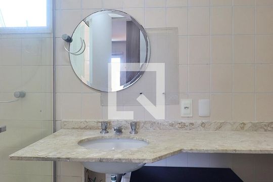 Suíte - Banheiro do Quarto 1 de apartamento à venda com 3 quartos, 95m² em Vila São Pedro, Santo André