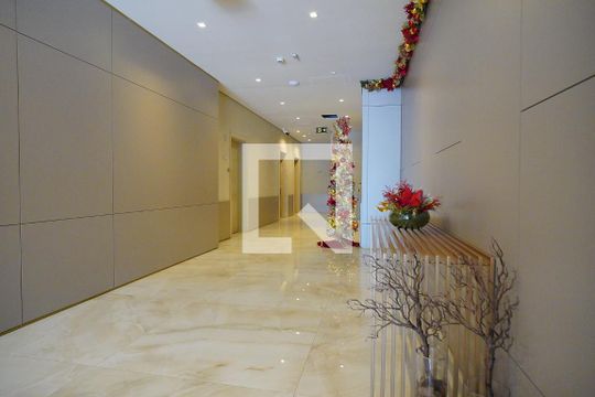 Hall de entrada de apartamento à venda com 1 quarto, 46m² em Praia de Belas, Porto Alegre