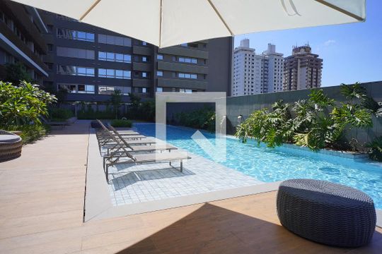 Área comum - Piscina de apartamento à venda com 1 quarto, 46m² em Praia de Belas, Porto Alegre