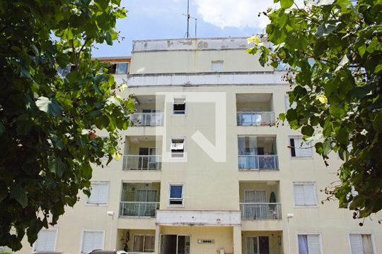 Fachada de apartamento para alugar com 3 quartos, 105m² em Vila Helemar, Cotia
