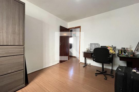 Quarto 2 de casa à venda com 3 quartos, 220m² em Vila Parque Jabaquara, São Paulo