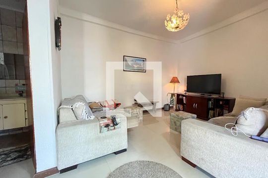 Sala de casa à venda com 3 quartos, 220m² em Vila Parque Jabaquara, São Paulo