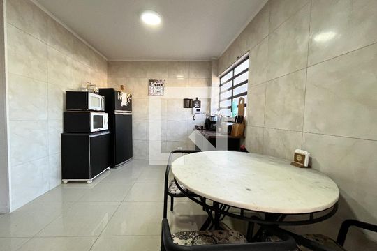 Cozinha de casa à venda com 3 quartos, 220m² em Vila Parque Jabaquara, São Paulo