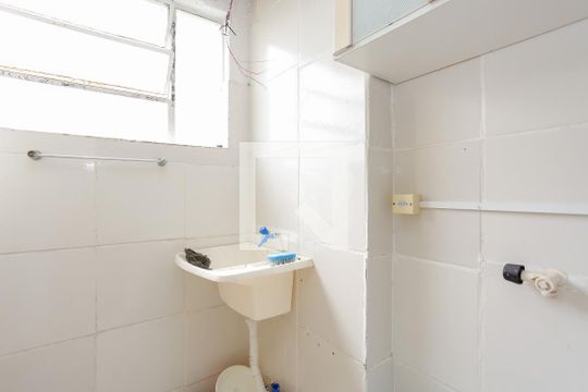 Área de Serviço de apartamento para alugar com 1 quarto, 40m² em Jardim Itu, Porto Alegre