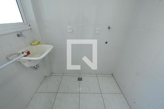 Área de serviço de apartamento para alugar com 2 quartos, 67m² em Residencial Guarema, Goiânia