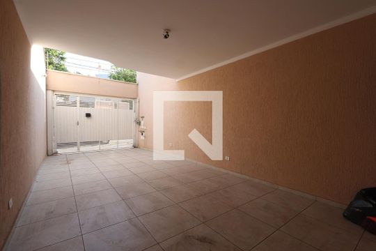 Garagem de casa à venda com 3 quartos, 110m² em Vila Prudente, São Paulo