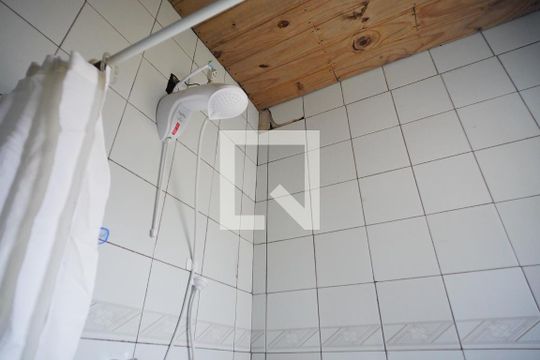 Banheiro  de casa à venda com 4 quartos, 290m² em Jardim São Pedro, Porto Alegre