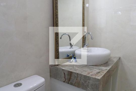 Banheiro de apartamento para alugar com 2 quartos, 46m² em Mutondo, São Gonçalo