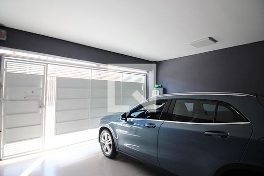 Garagem de casa à venda com 3 quartos, 250m² em Rudge Ramos, São Bernardo do Campo