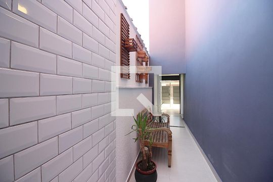 Corredor de casa à venda com 3 quartos, 250m² em Rudge Ramos, São Bernardo do Campo