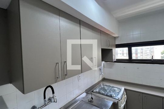 Cozinha de kitnet/studio para alugar com 1 quarto, 60m² em Cerqueira César, São Paulo