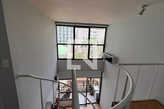 Suite de kitnet/studio para alugar com 1 quarto, 60m² em Cerqueira César, São Paulo