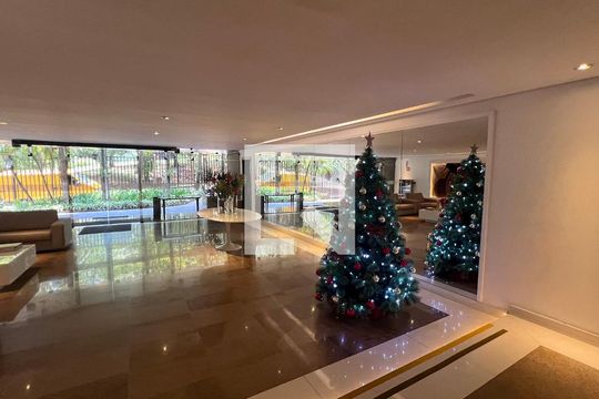 Hall de entrada de kitnet/studio para alugar com 1 quarto, 60m² em Cerqueira César, São Paulo