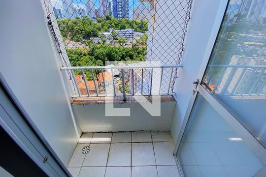 Suíte de apartamento para alugar com 3 quartos, 140m² em Acupe de Brotas, Salvador