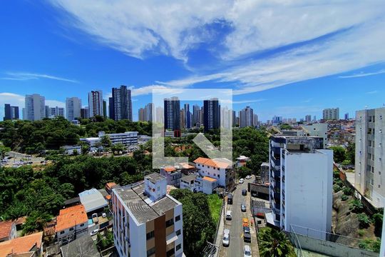 Vista do Quarto 2 de apartamento para alugar com 3 quartos, 140m² em Acupe de Brotas, Salvador