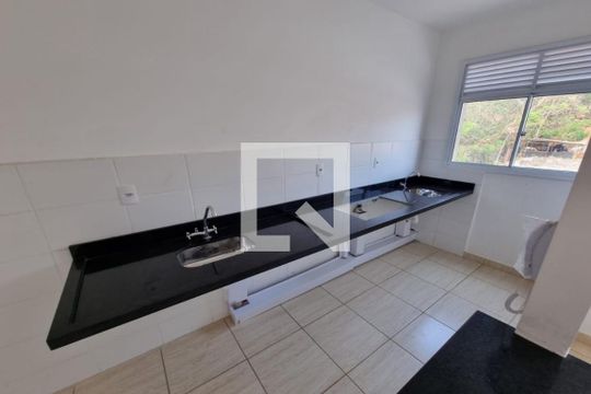 Cozinha e Área de Serviço de apartamento para alugar com 2 quartos, 50m² em Distrito de Bonfim Paulista, Ribeirão Preto