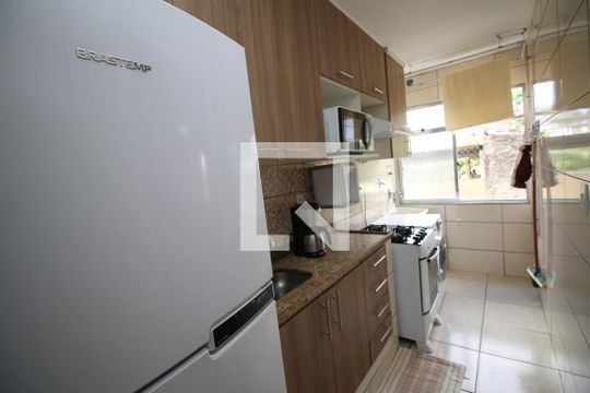 Cozinha de apartamento à venda com 2 quartos, 53m² em Olaria, Rio de Janeiro