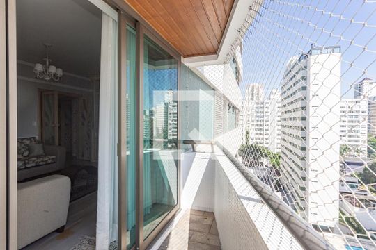 Varanda de apartamento à venda com 3 quartos, 246m² em Aclimação, São Paulo
