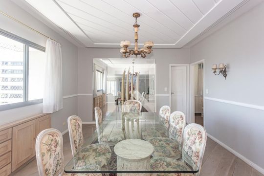 Sala de apartamento à venda com 3 quartos, 246m² em Aclimação, São Paulo