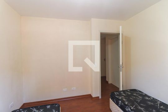 Quarto 1 de casa para alugar com 3 quartos, 380m² em Santa Felicidade, Curitiba
